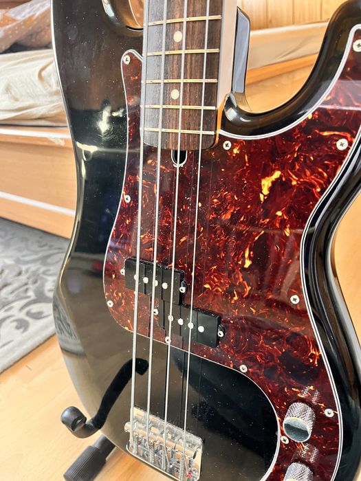 1988 Fender Precision Bass Made In Japan
