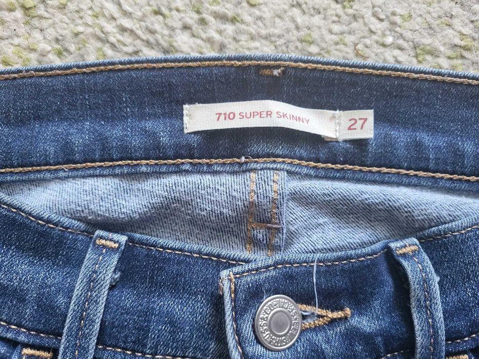 Jeansy Levis Levi's 710 Super Skinny