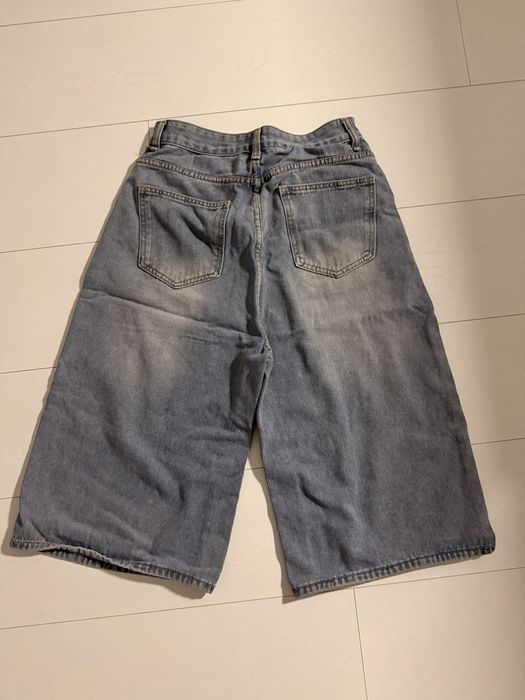 Джинсові шорти.