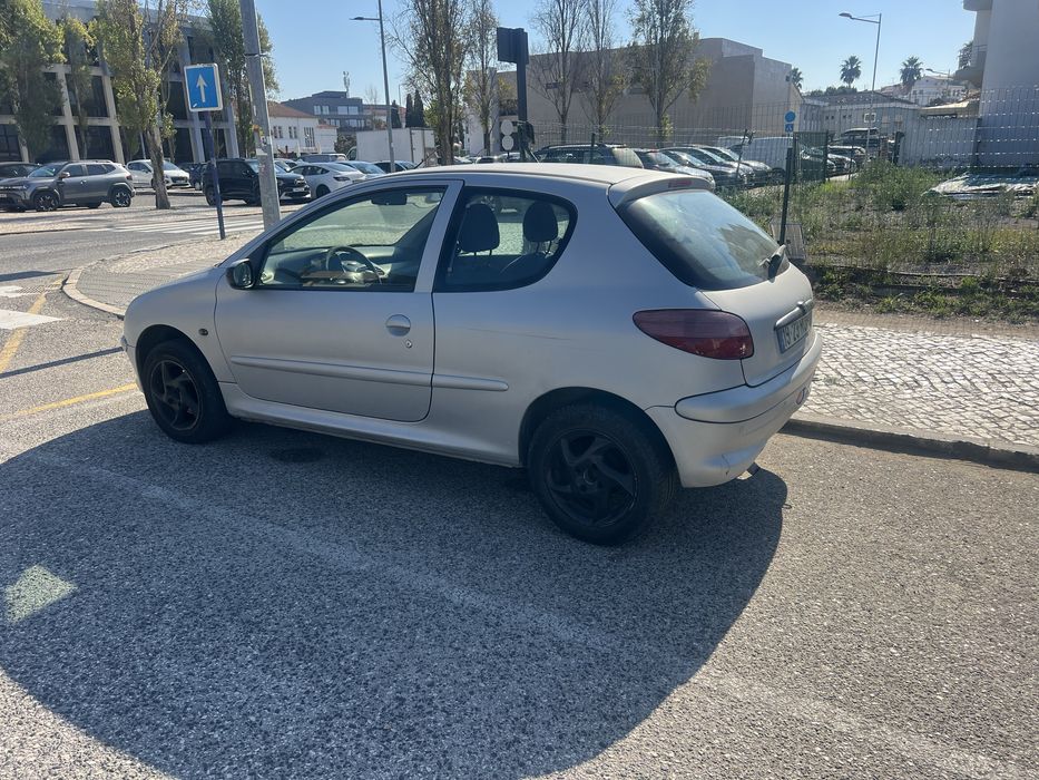 Peugeot 206 5 lugares — photo 3