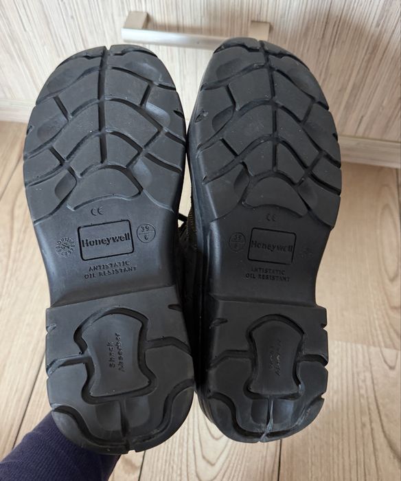 Buty bezpieczne honeywell obuwie ochronne rozmiar 39 sznurowane