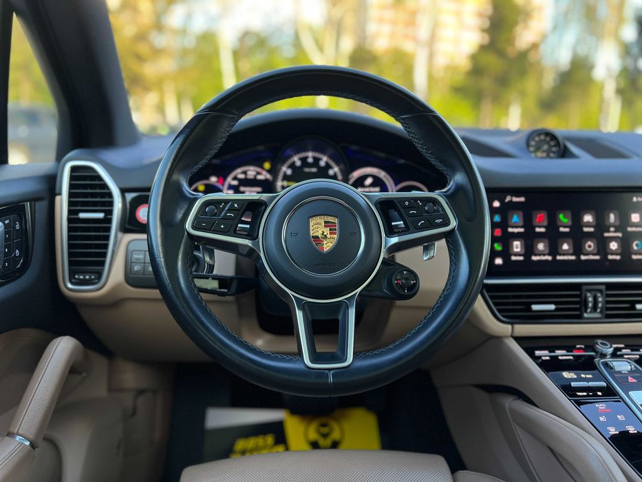 Porsche Cayenne 2022