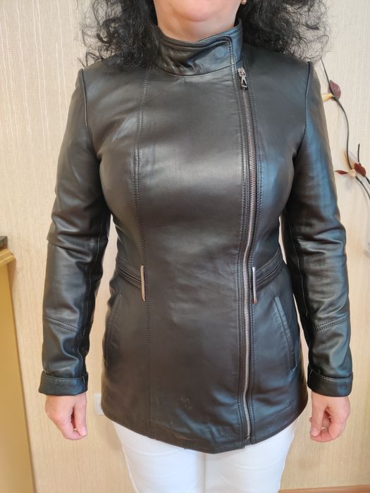 Верхняя женская одежда