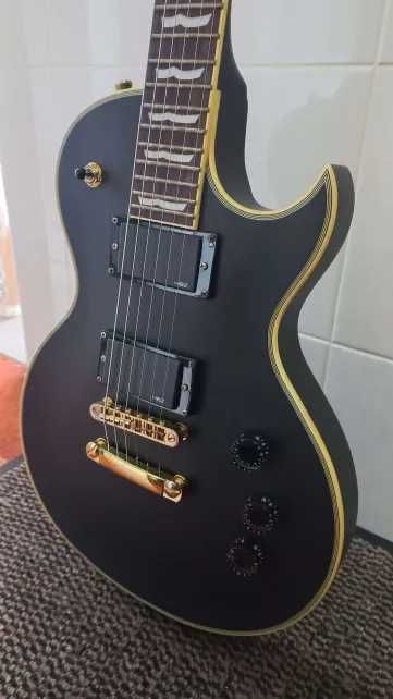 Guitarra Harley Benton Progressive Line + Amplificador Cube 20 XL