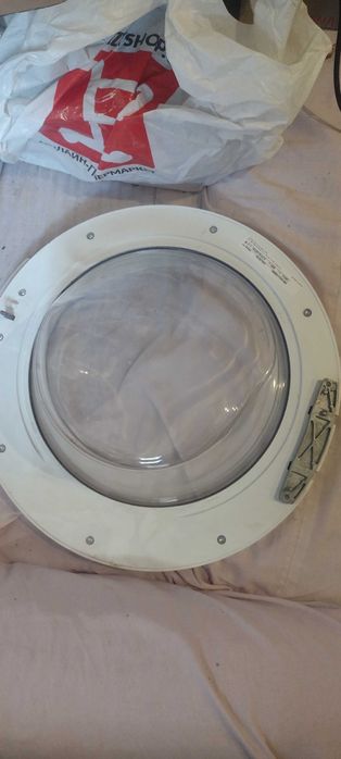 Продам двери люк стиральной машины Bosch