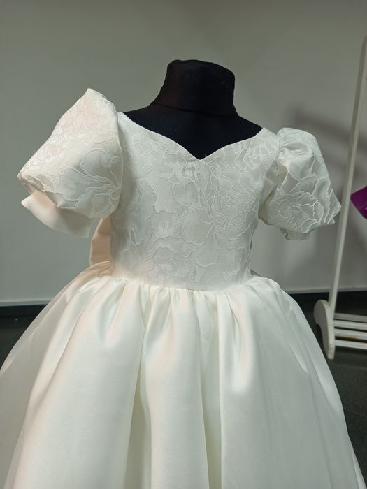 Сукня до першого причастя