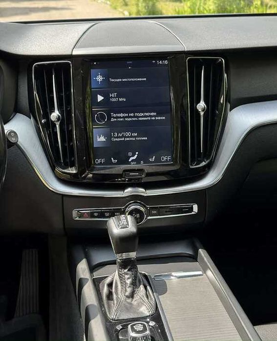 Volvo XC60 2018 AWD