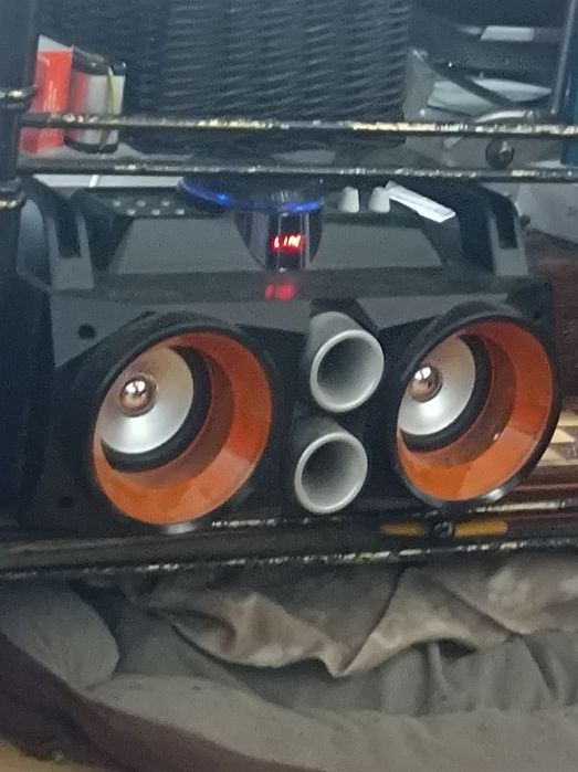Bᴏᴏᴍ ʙᴏx. Usᴀᴅᴀ 2 vezes