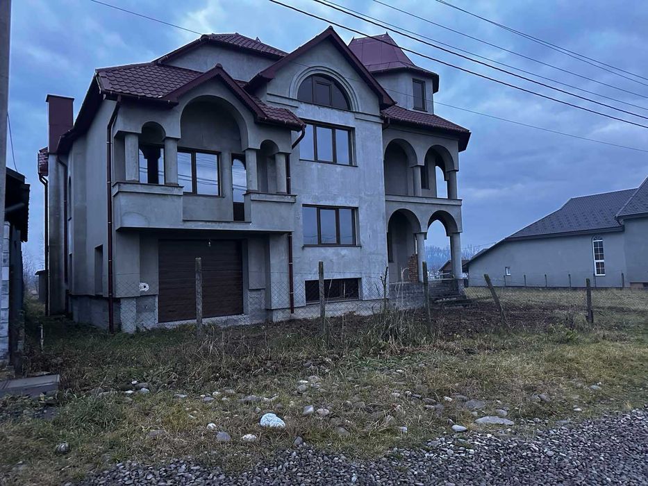 Продаж дому у Солотвино