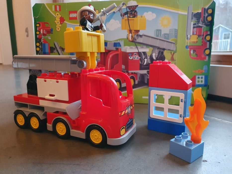 Lego Duplo straż pożarna wóz 10592