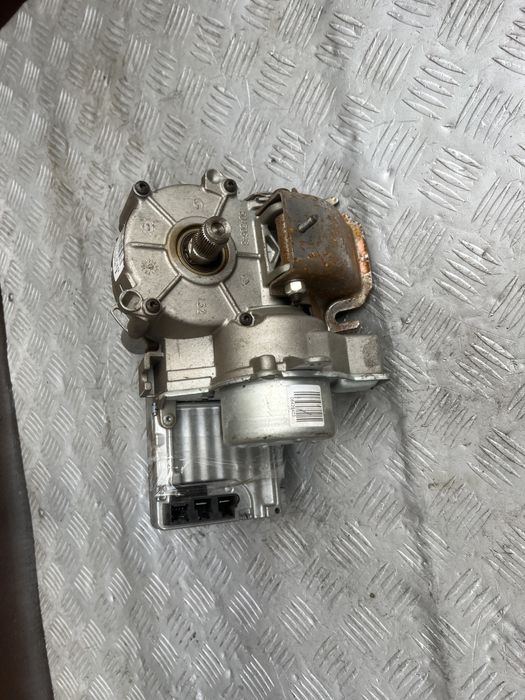 Ford fiesta mk7 підсилення електричне 54086213a