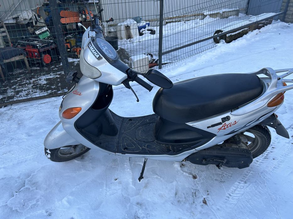 Yamaha grand axis 100