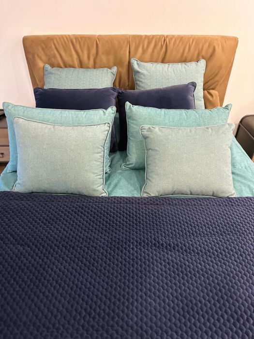 Colcha de Cama e Almofadas