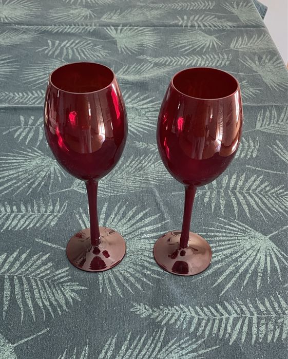 Two Red Glass Glasses437073932851630081