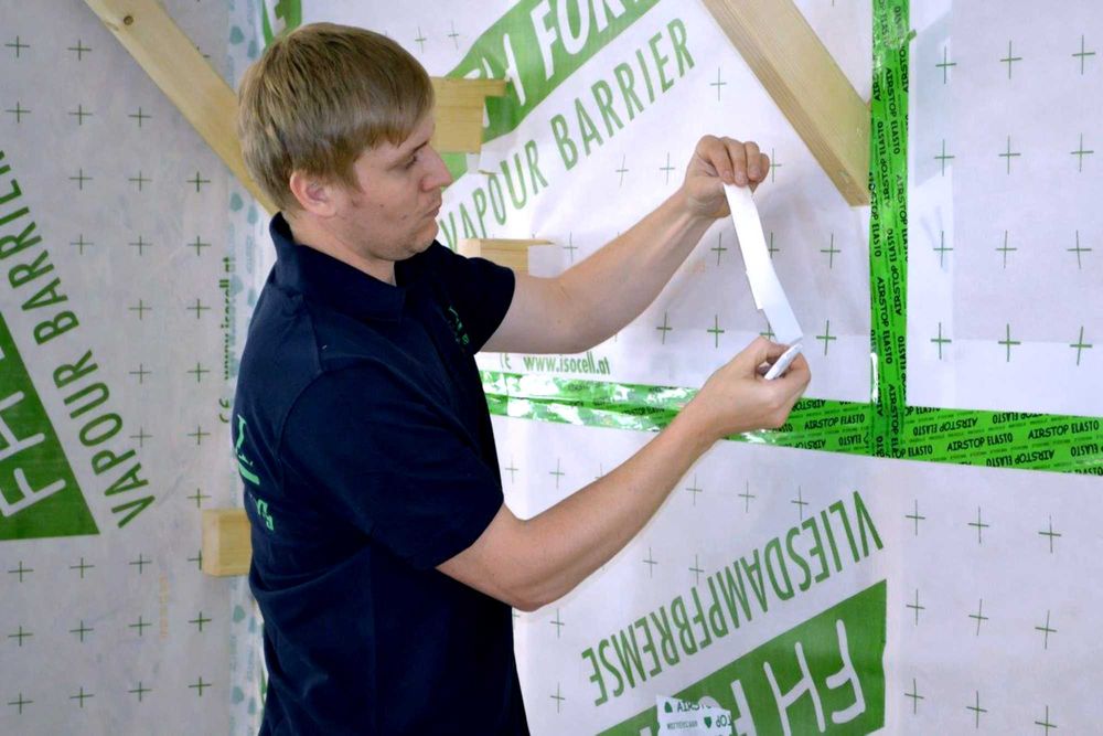 Isocell Airstop Elasto 60 - taśma do zakładów paroizolacji