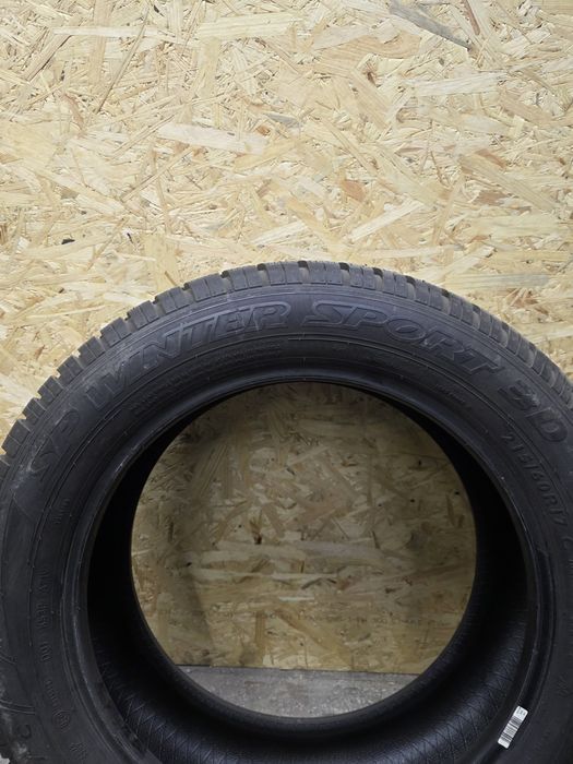 Komplet opon Zimowych Dunlop SP WinterSport3d 215 60 R17 C 104/102H M+
