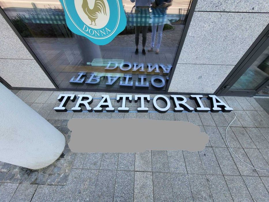 SZYLD zewnętrzny świetlny TRATTORIA