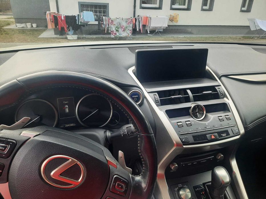 Lexus NX 300h Salon PL