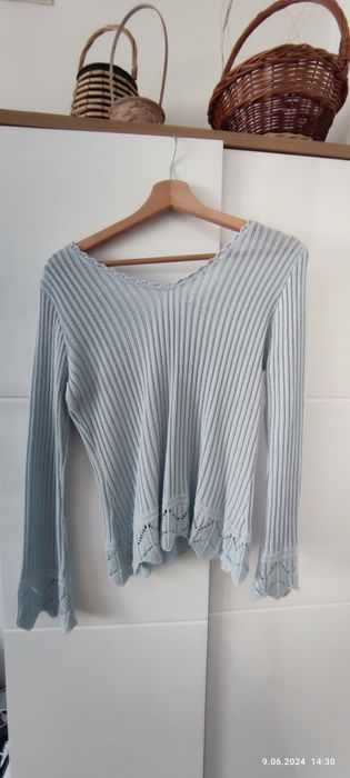 Sweter damski     .