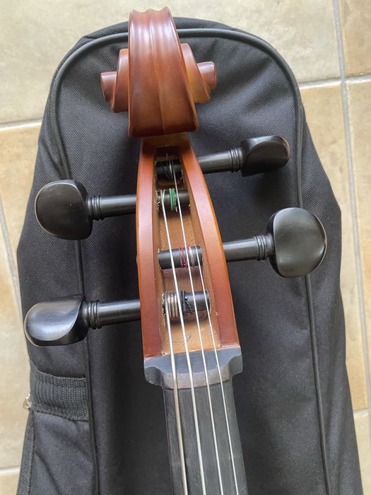 Violoncelo Thomman427553909040097281