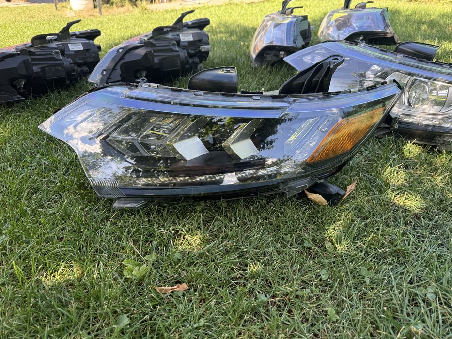 Фара Mitsubishi Outlander 3 USA