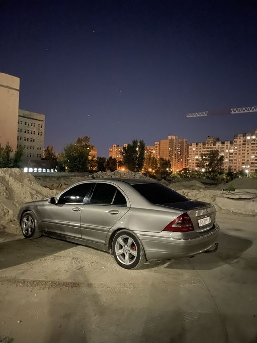 MERCEDES-BENZ C 220 2003 VIN WDB2030061F435572 фото оголошення 6 з 7