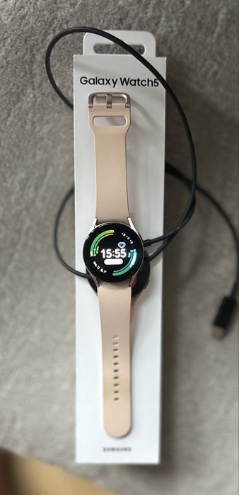 Samsung Galaxy Watch 5  | 40mm | Smartwatch | NFC GPS | Ładowarka