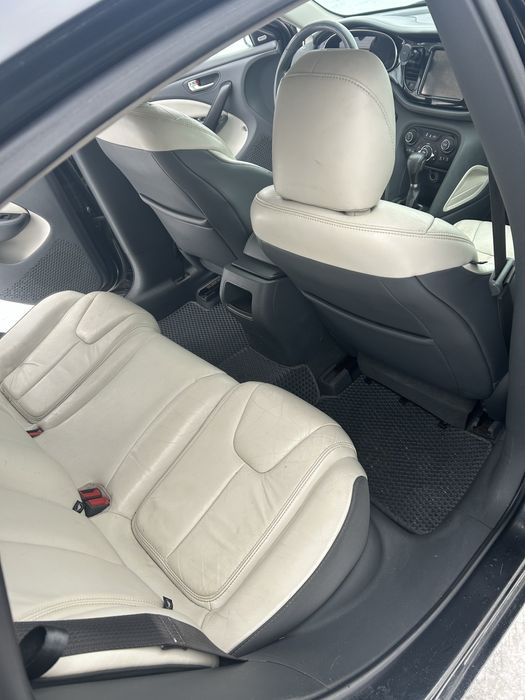 Продаю авто Dodge Dart 2012 року