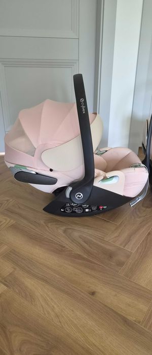 Cybex Cloud T i-Size plus