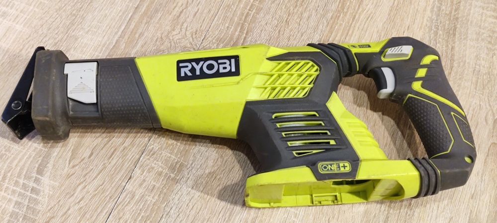 Ryobi 18V One Plus. Piła szablasta. Lisi ogon. Lisica