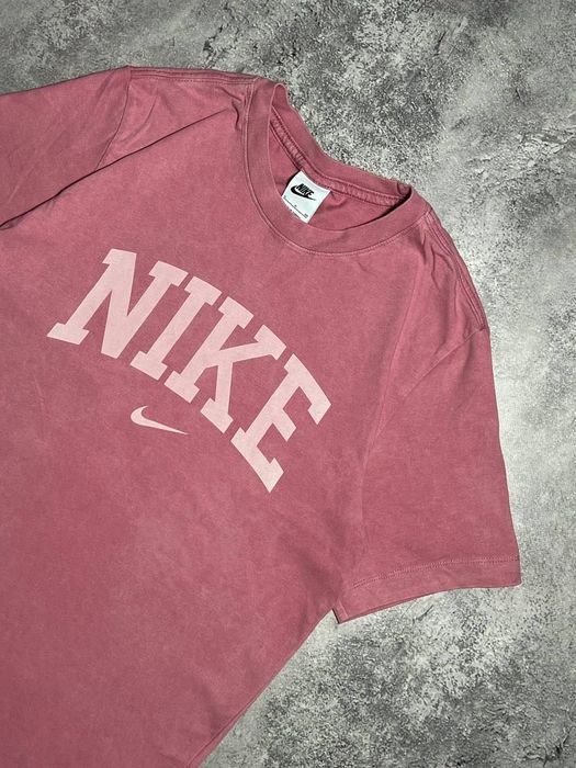 Футболка Nike pink