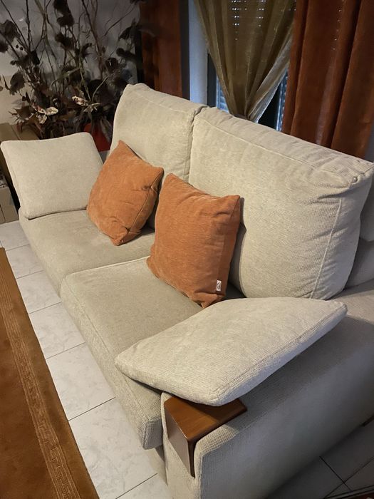 Conjunto de tres sofas