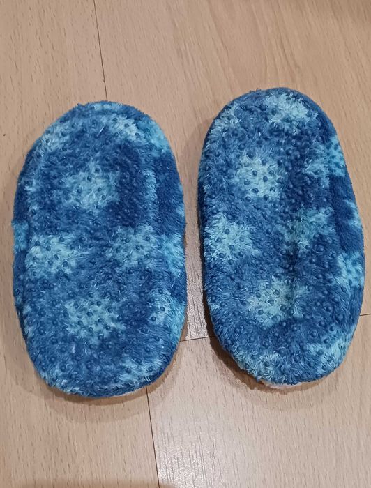 Lote de pantufas para criança  n° 23 - 26