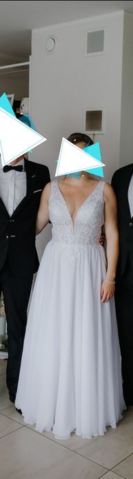 Suknia ślubna śnieżnobiała