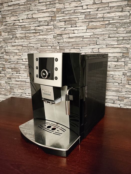 Кавомашина в Кожен Дім ® Delonghi Perfekta ESAM 5400