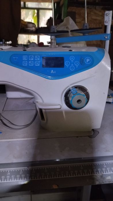 Промислова швейна машинка Jack A4 прямострочна  по запчастинах донар