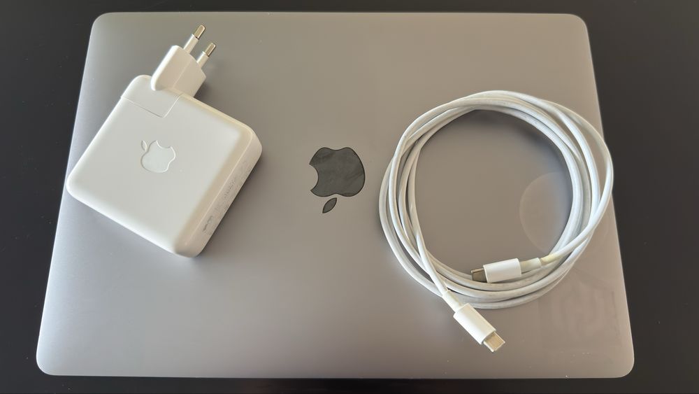 Mackbook Pro 13-inch 2018 RAM 16 GB Touchbar