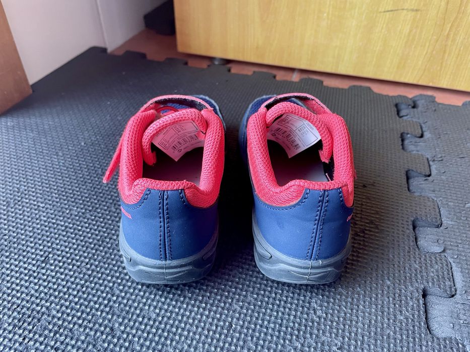 Sapatilhas Menina 27 COMO NOVAS Quechua