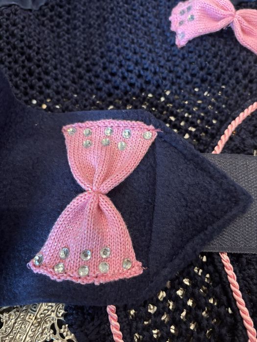 Granatowo rozowy komplet dla konia owijki plus nausznik