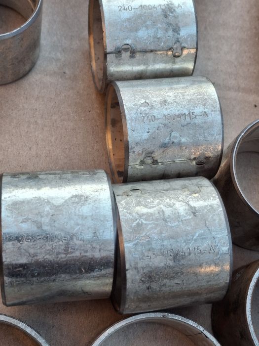 Втулки шатуна(ЗАВОД) ЯМЗ(МАЗ)КАМАЗ МТЗ(240,245,260)СМД ЮМЗ(д65)ГАЗ ЗІЛ