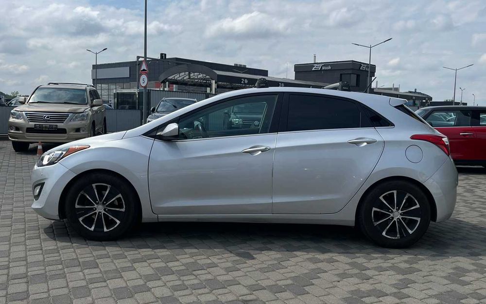 Hyundai Elantra 2016