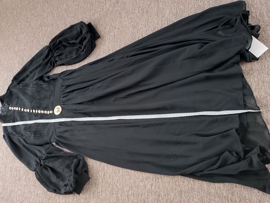 Sukienka Miss Rosier z metką