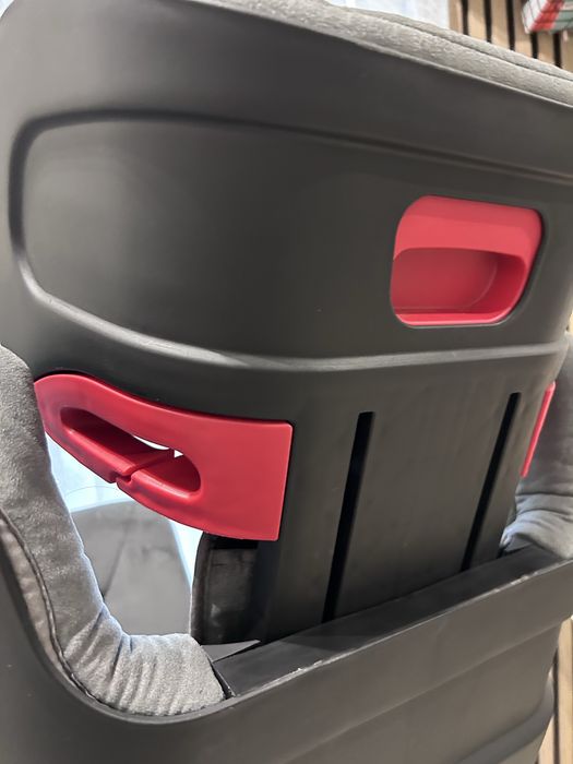 Fotelik samochodowy z isofix 15-36 kg