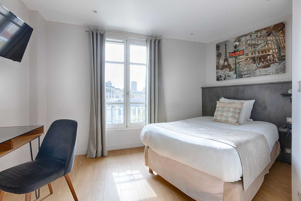 Quartos para CASAL no centro Lisboa. Metro Marquês de Pombal.