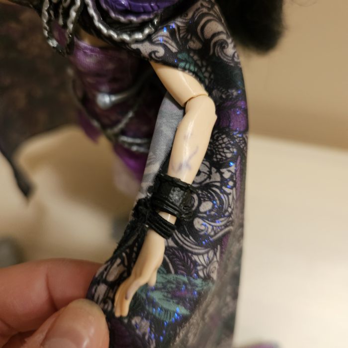 Ever After High Reven Queen (seria legacy day )