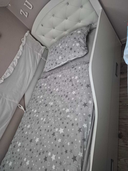 Łóżko glamour z diametami + gratie materac