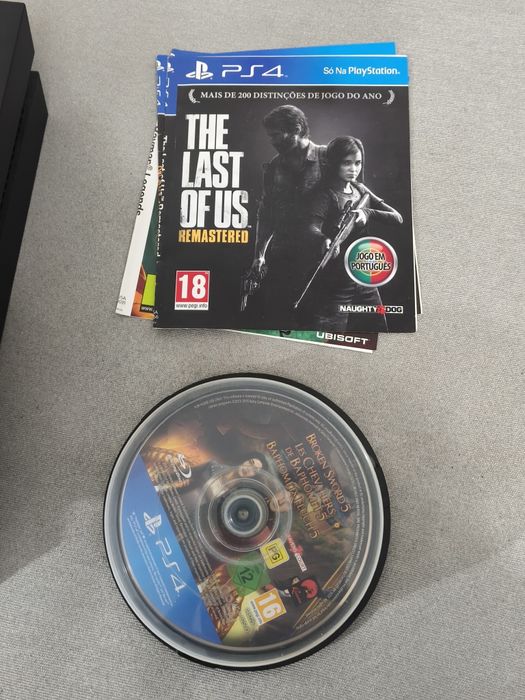 PlayStation 4 + jogos + comando