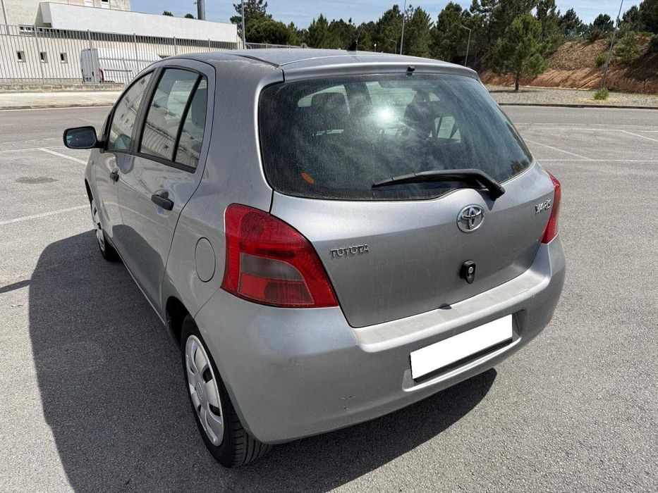 TOYOTA Yaris 1.0 5p