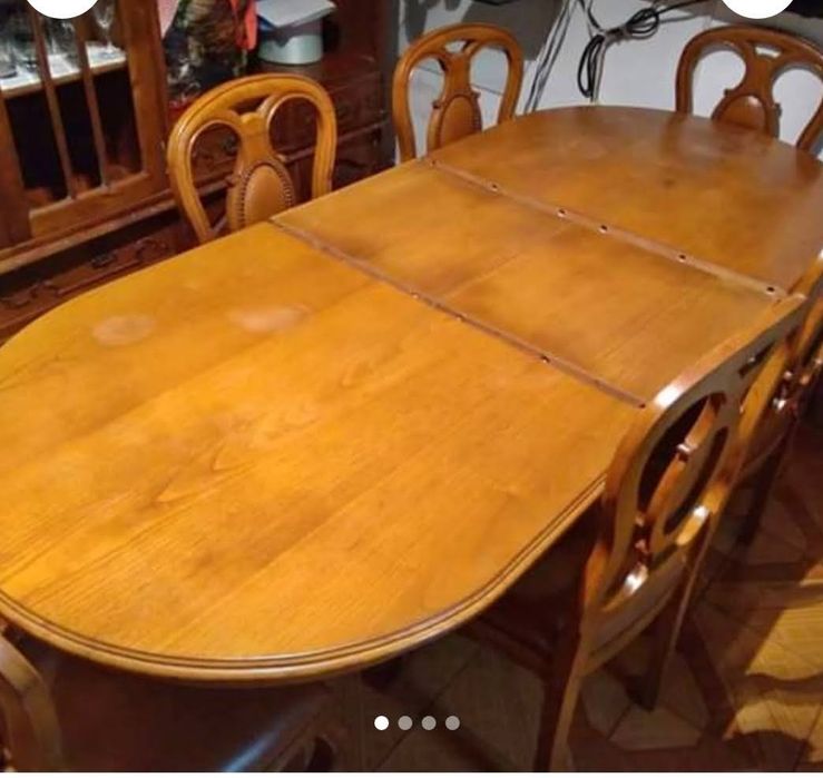 Mesa +6 cadeiras em madeira maciça