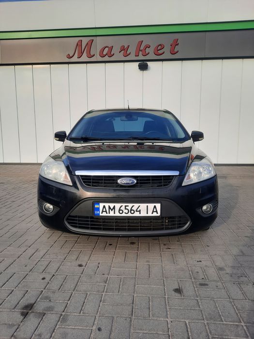 автомобіль форд фокус 2